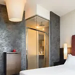 Hi Hotel 4*