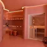 Hi Hotel 4*