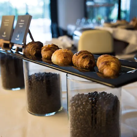 ハイ ホテル バーリ