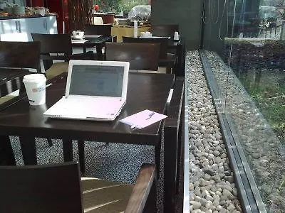 Hotel Hi 4*